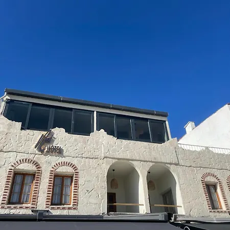 Noi Hotel