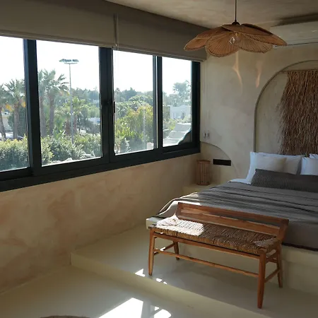 Hotel Noi 4*